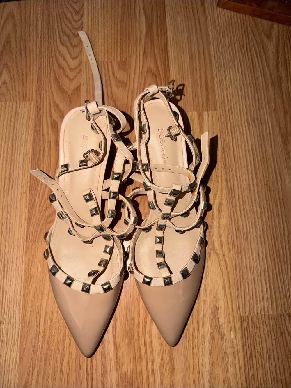Studded Pointed-Toe Nude Flats - Women